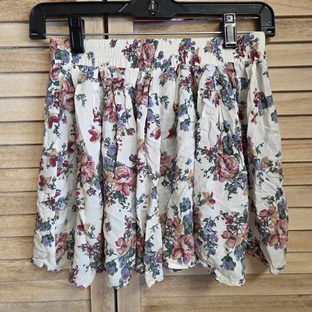 Brandy Melville Floral Pleated Mini Skirt One Size 24" Waist 90s Y2k Boho